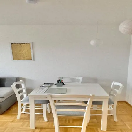 בית נופש Sunny, Warm & Qualitative Flat With A Green View *